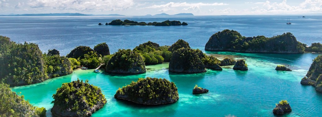 Постер сериала Земля без суши