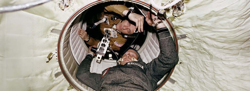 Movie poster Apollo-Soyuz: The First Handshake in Space